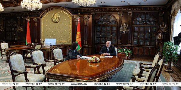 &quot;Надо, чтобы все было демократично&quot;. Лукашенко обсудил с Кочановой формирование Совета Республики