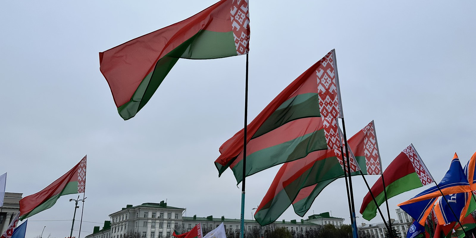 Торжественный митинг, посвященный 107 годовщине со Дня Октябрьской революции