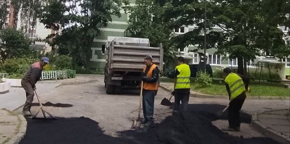 Благоустройство улиц и дворов нашего города